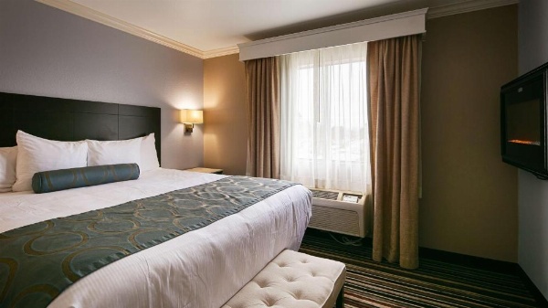 Best Western Plus Diamond Valley Inn image 9